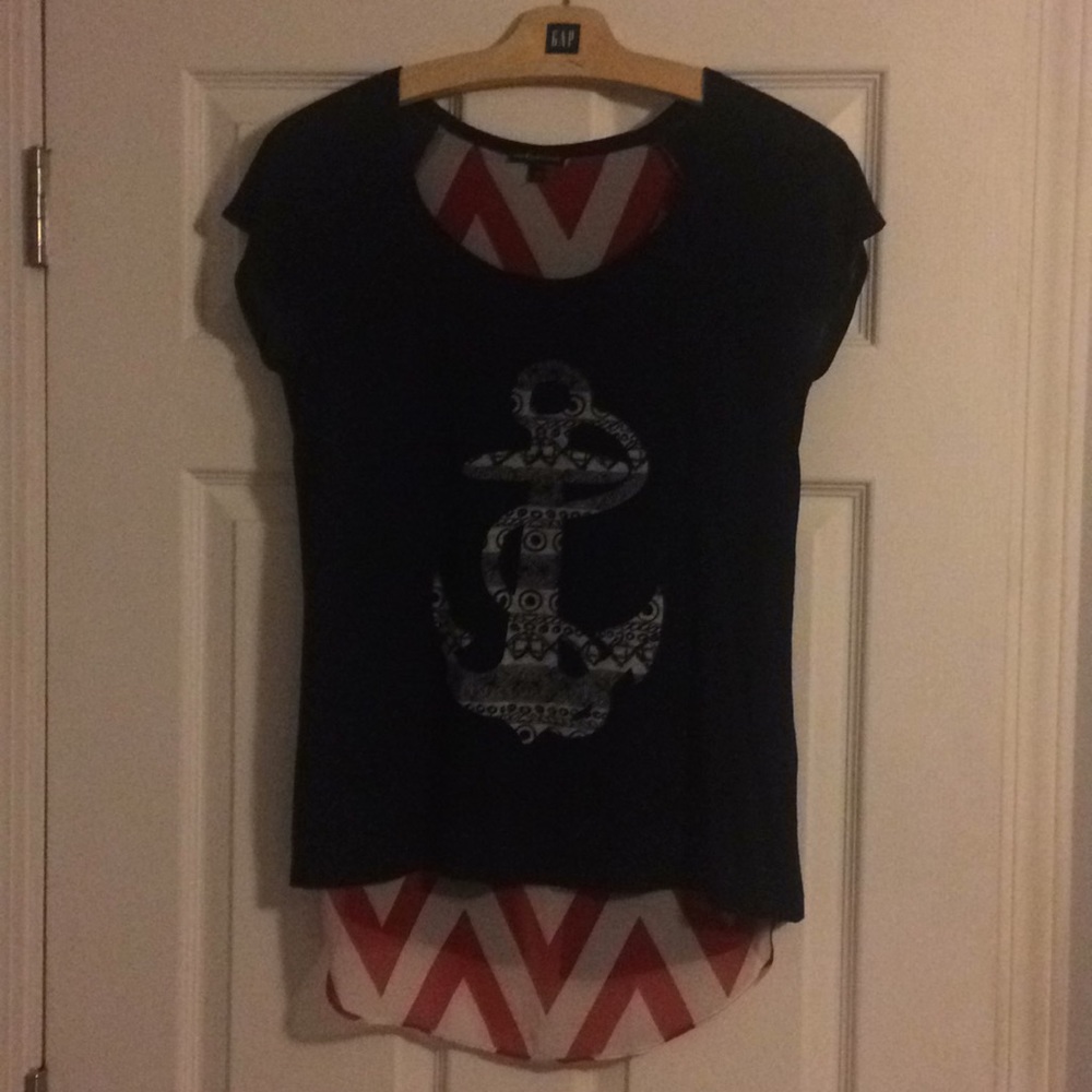 Cute top with an open peak back